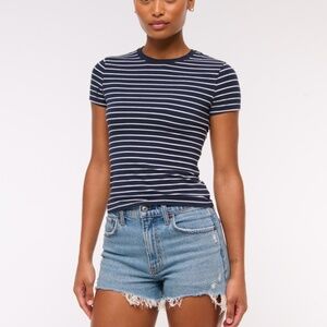 Abercrombie & Fitch The Mom Short High Rise Curve Love Jean Shorts Size 29/8